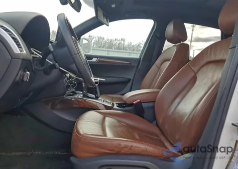 2012 Audi Q5 Premium z USA, uszkodzony, nr VIN WA1CFAFP7CA103186